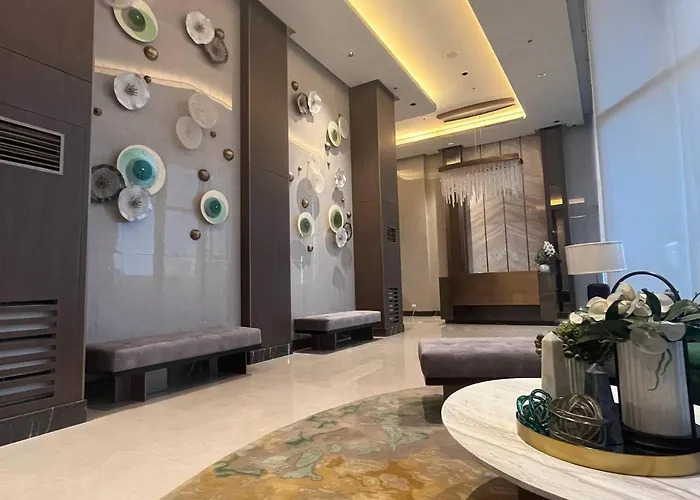 Gentry Manor Balcony View Wifi Tv Walk To Okada Casino 8j * Manila
