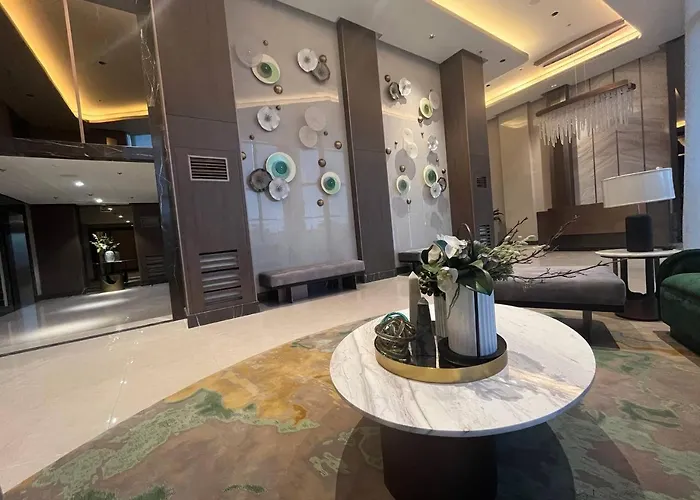 Apartment Gentry Manor Balcony View Wifi Tv Walk To Okada Casino 8j Manila