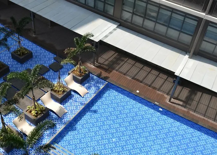 Gentry Manor Balcony View Wifi Tv Walk To Okada Casino 8j *